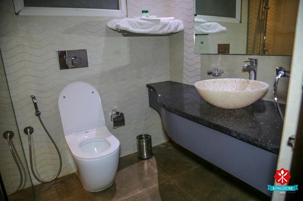 Kingdom Hotel Moga Zewnętrze zdjęcie