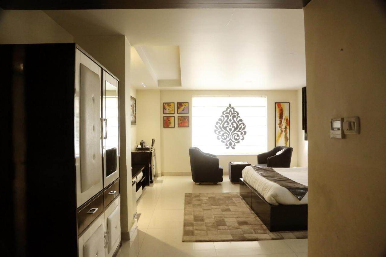 Kingdom Hotel Moga Zewnętrze zdjęcie